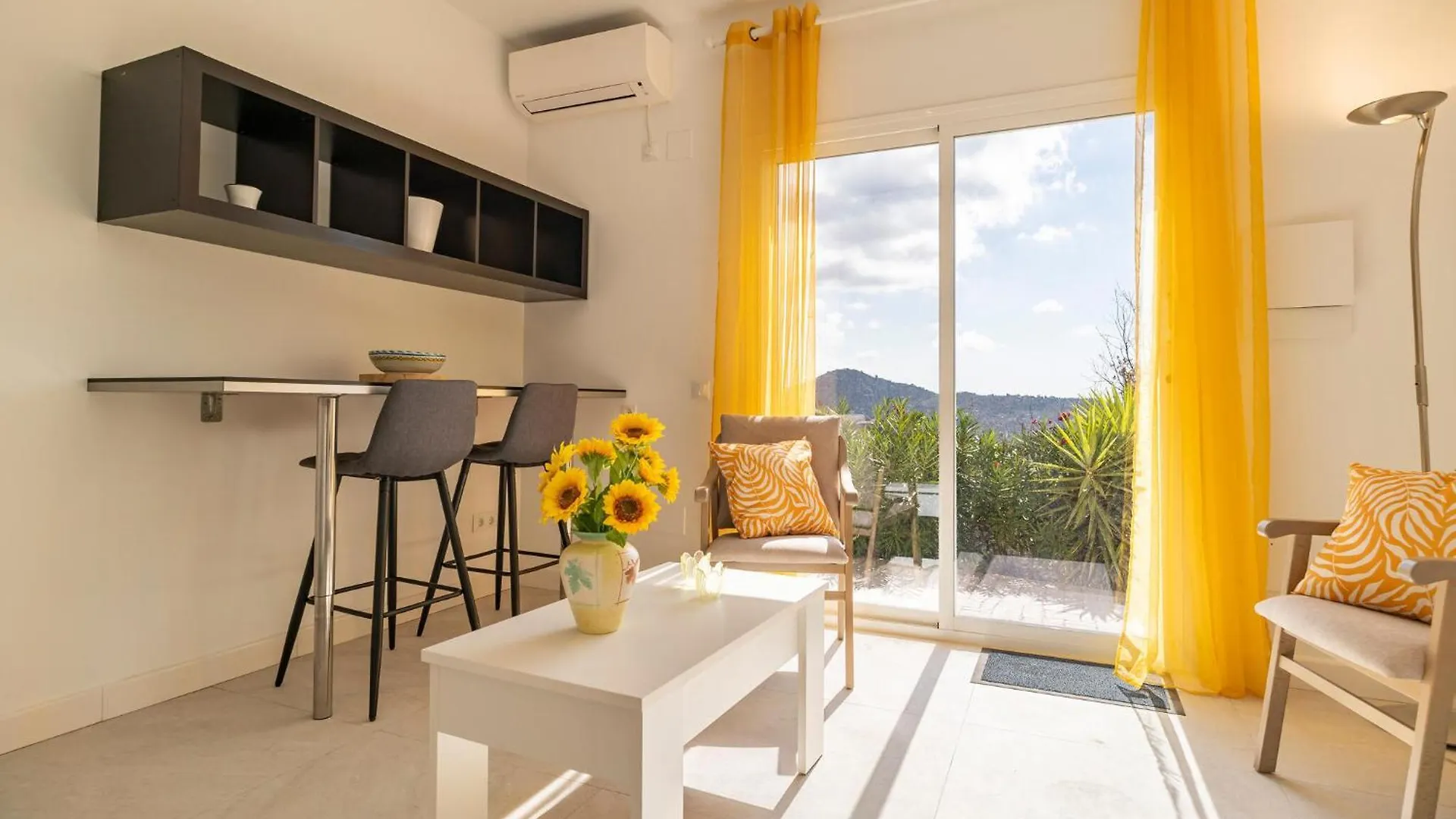 Holiday home 1 Bedroom Gorgeous Home In Arenas Spain